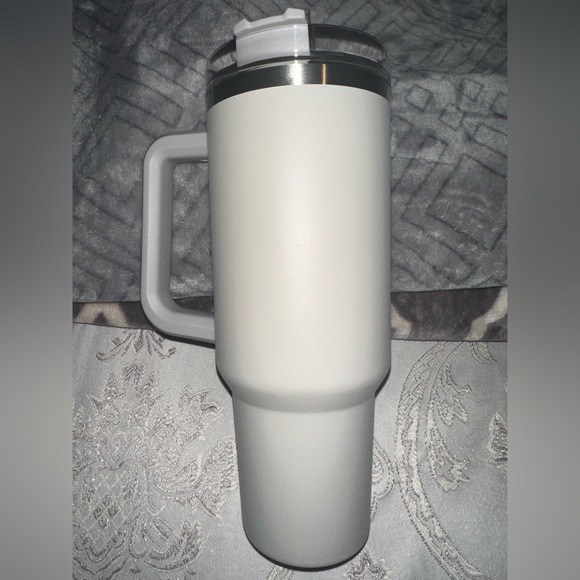 Stanley 40 OZ Travel Tumbler in Ash Color - Picture 6 of 8